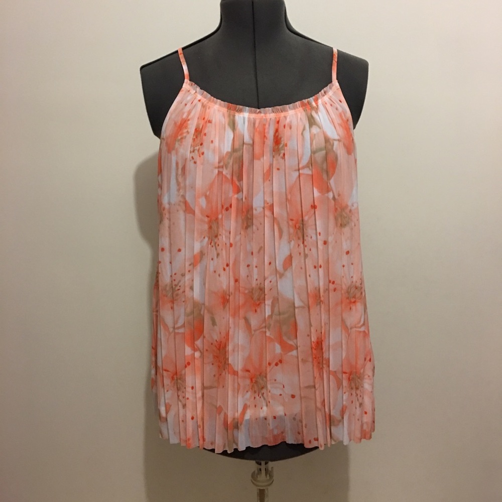 Spring is in the air with this cute shirt!